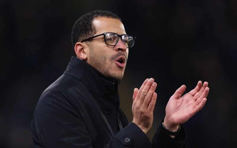 اتهام بالتمثيل.. ليام روزينيور يثير الجدل في تشيلسي بعد مقارنته بغراهام بوتر